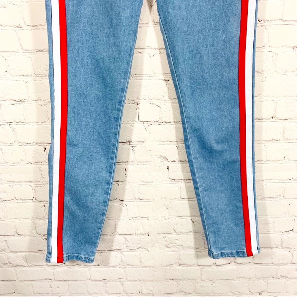 Pretty Little Thing Jean hi rise crop side stripe 6 - Picture 5 of 8
